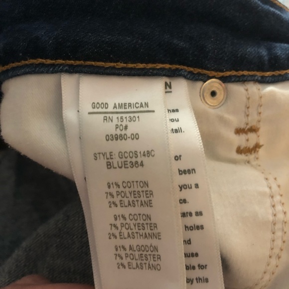 Good American bombshell cut-off denim shorts. - Picture 5 of 5